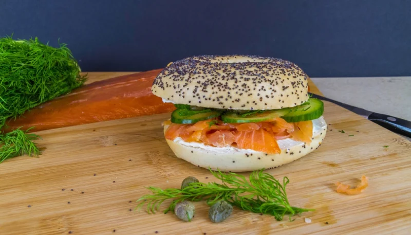 Bagel saumon concombre