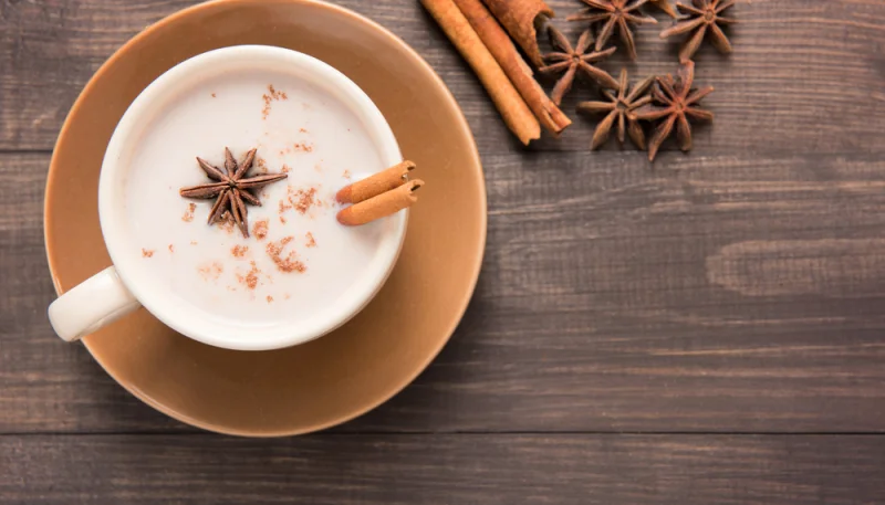 Lait chaud à la cannelle