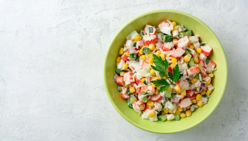 Salade de riz au surimi