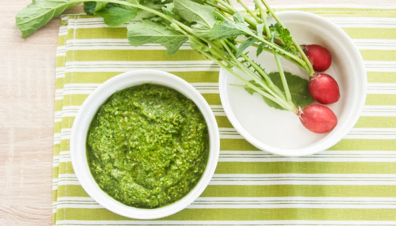 Pesto aux fanes de radis