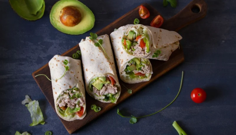 Wrap au poulet et avocat