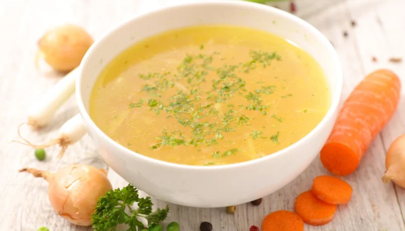 Bouillon de légumes au céleri