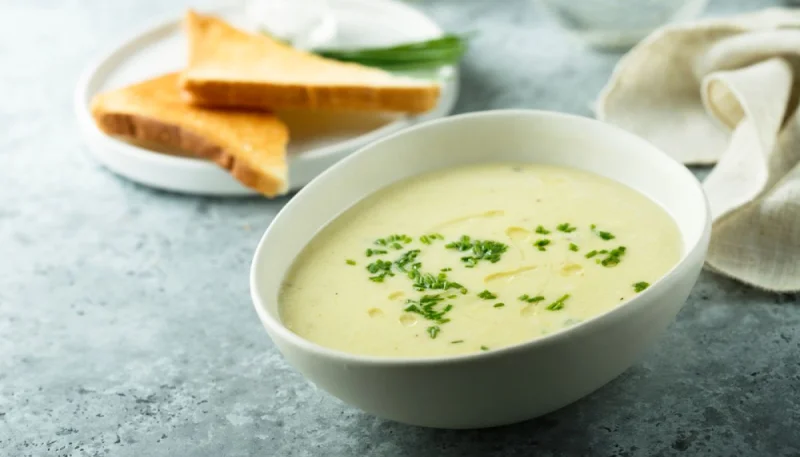 Crème de céleri-rave au curry