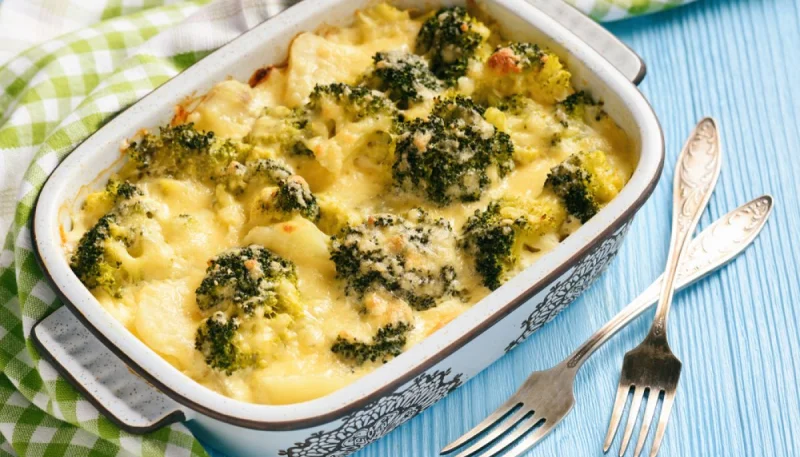 Gratin de brocolis et cheddar