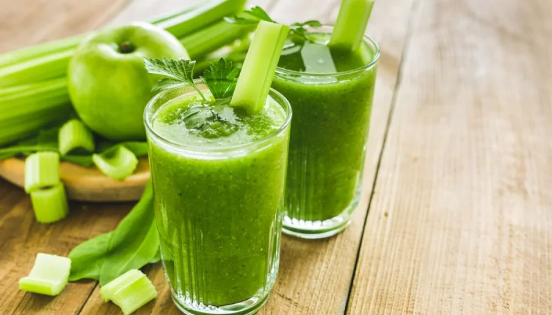 Smoothie vert au céleri et épinard