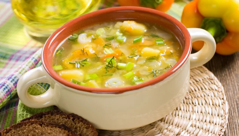 Soupe paysanne au céleri et lardons