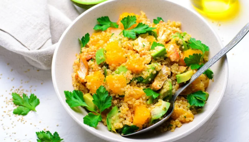 Salade de quinoa aux agrumes et avocat