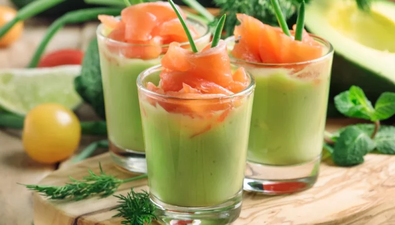 Verrine de saumon fumé et avocat