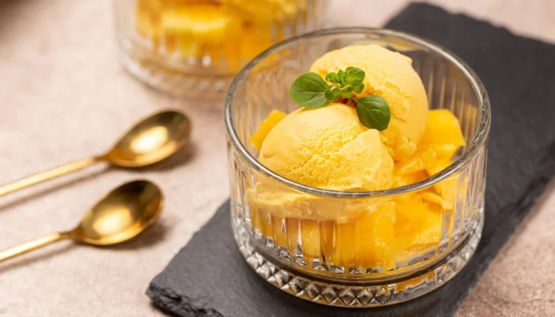 Glace à la mangue