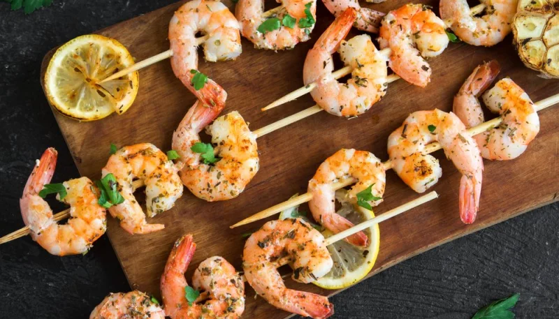 Brochettes de gambas au barbecue