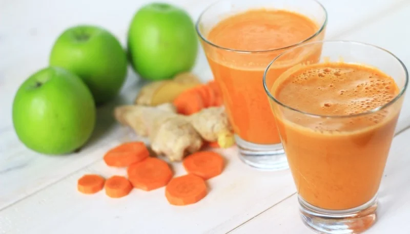 Jus de carottes et pommes