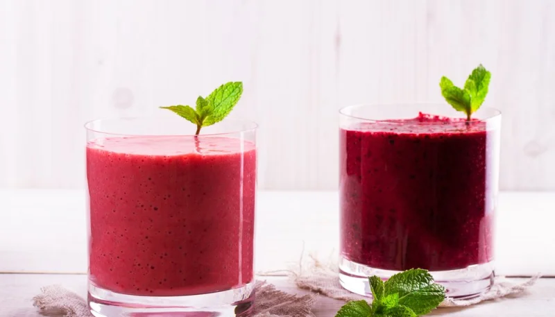 Smoothie à la betterave et framboises
