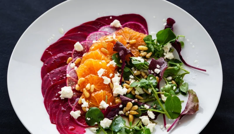 Carpaccio de betteraves, oranges et feta