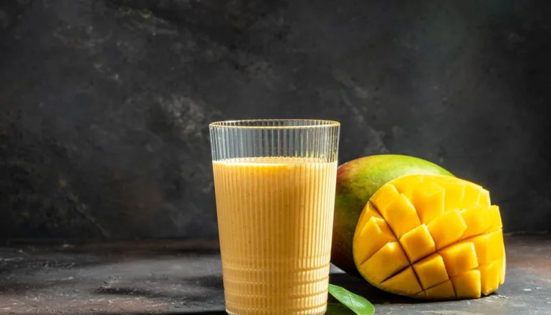 Mango lassi