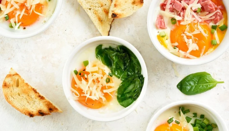 Œufs cocotte aux épinards et parmesan