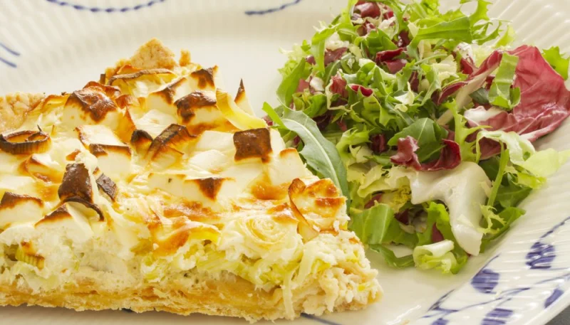 Quiche aux endives caramélisées et roquefort