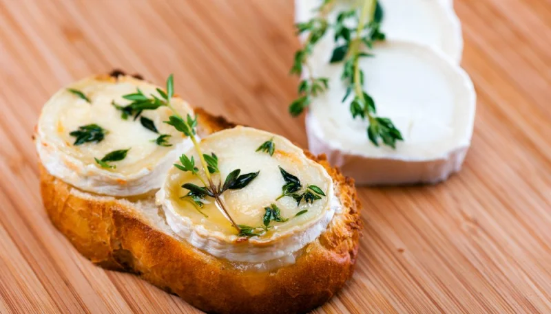 Tartines de chèvre et miel