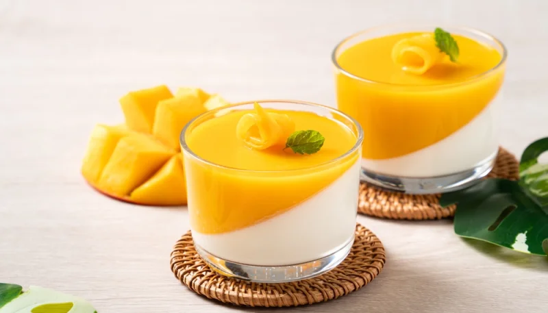 Panna cotta bicolore à la mangue