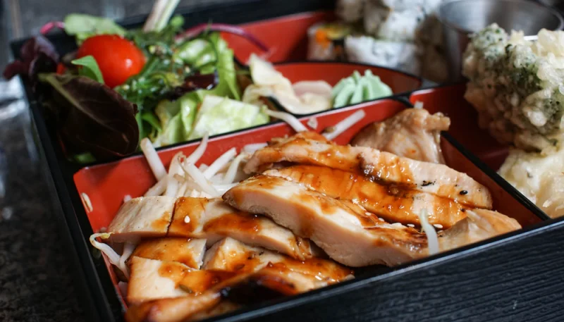 Poulet teriyaki maison en bento