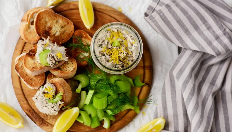 Rillettes de maquereau fumé aux herbes
