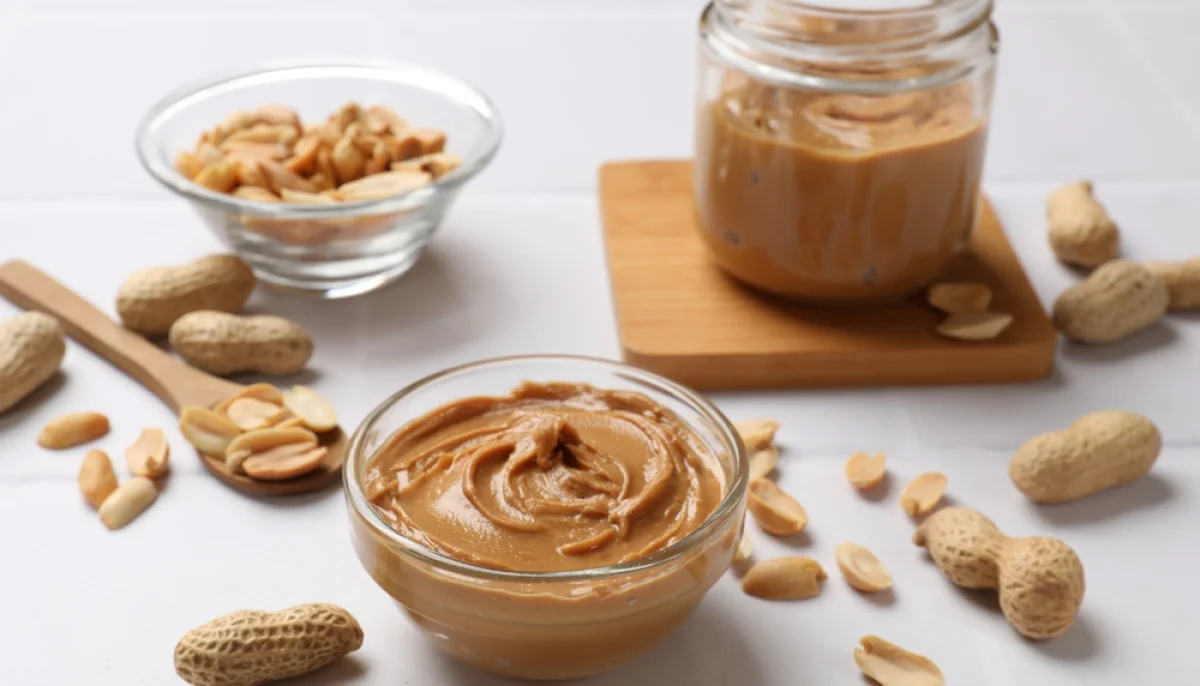 🥜 Le beurre de cacahuète : super-aliment ou bombe calorique ? Tout savoir sur cette pâte tendance