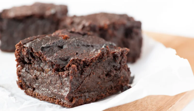 🍫 Brownie chocolat et patate douce – Recette IG bas moelleuse et sans sucre raffiné
