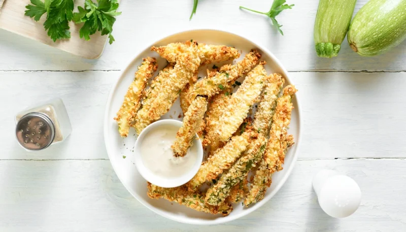 Frites de courgettes croustillantes