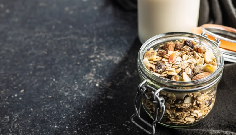 Les fruits secs : comment booster votre vitalité avec une poignée par jour ?