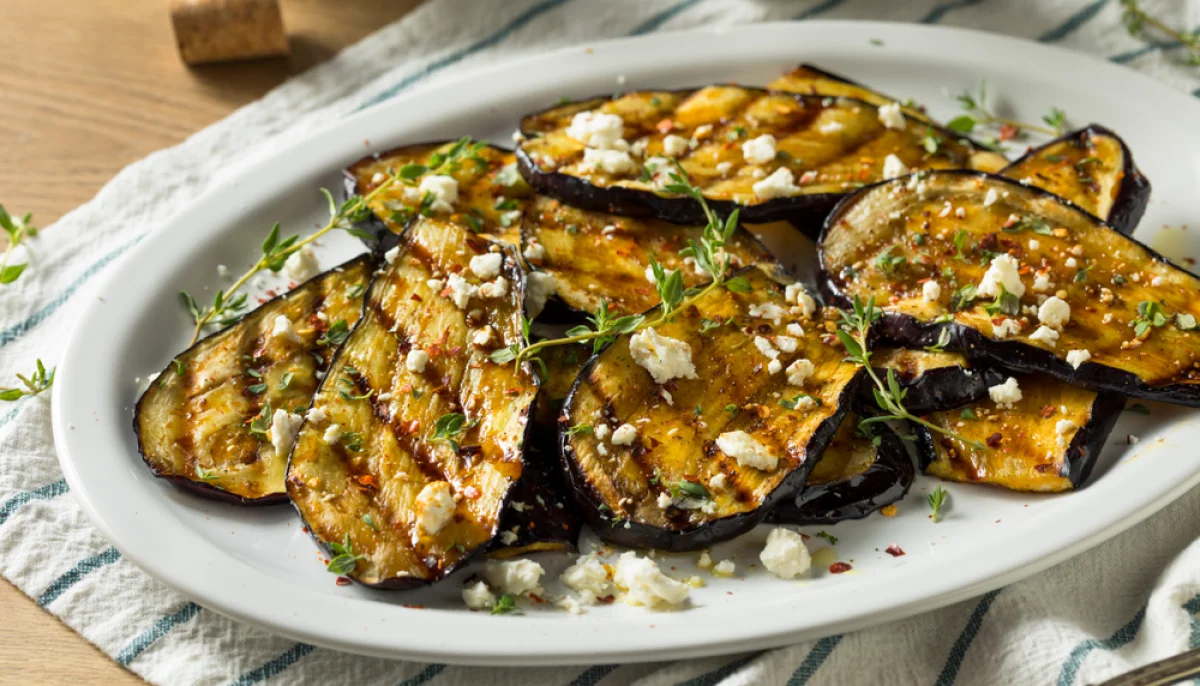 Aubergines grillées à la feta et au miel