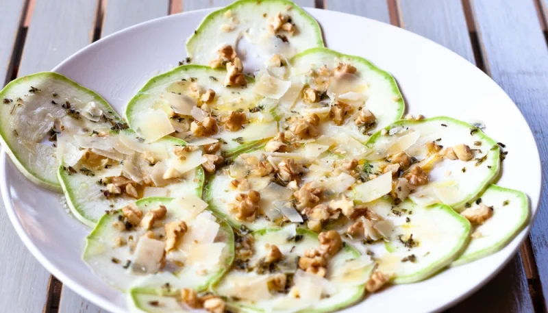 Carpaccio de courgettes au parmesan