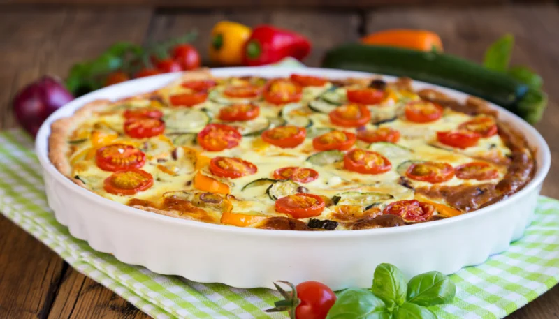 Clafoutis salé aux tomates et basilic