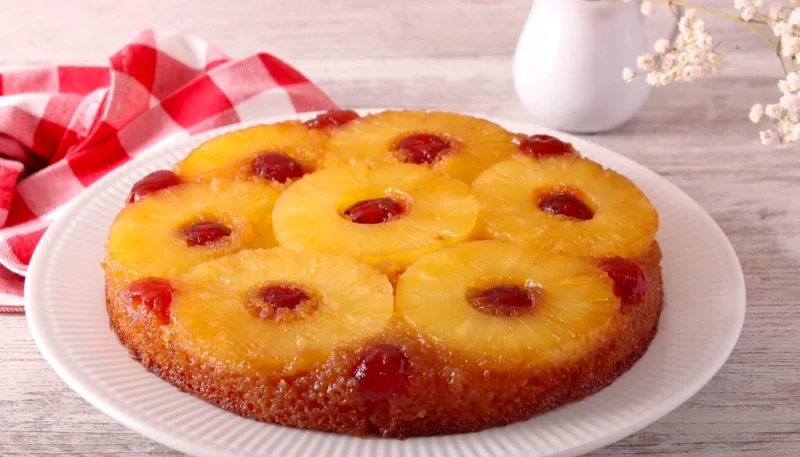 Gâteau renversé à l’ananas frais