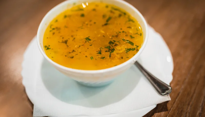 Bouillon de volaille maison