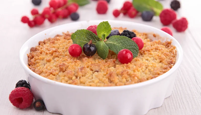 Crumble express aux fruits rouges