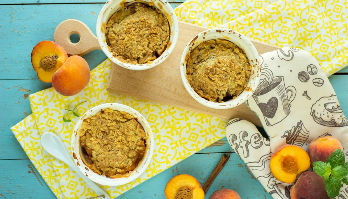 Crumble pêche-amande