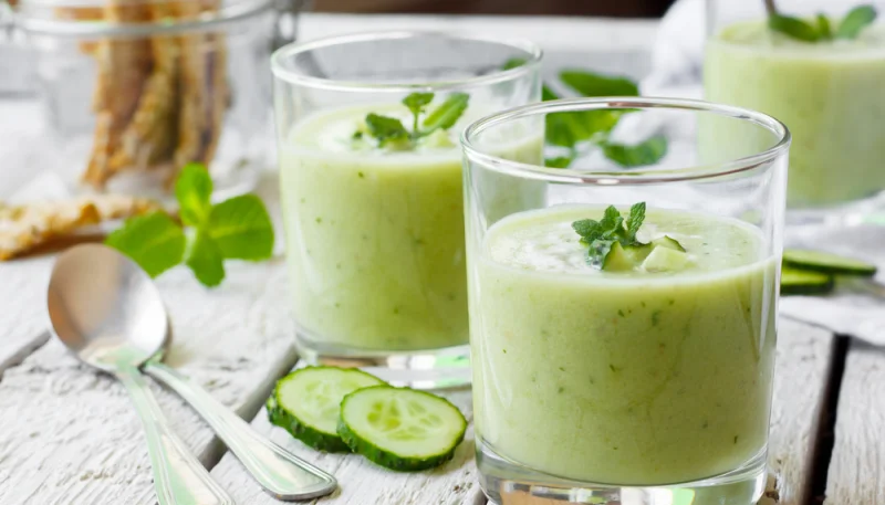 Gaspacho de concombre et menthe