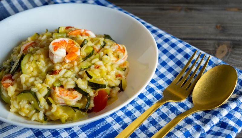 Risotto aux crevettes et courgettes