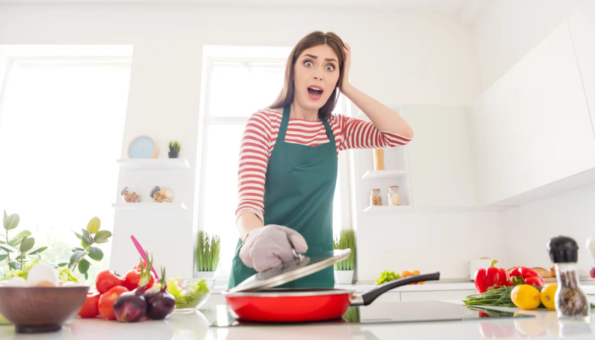 Ces 7 erreurs que tout le monde fait en cuisine (et comment les éviter facilement)