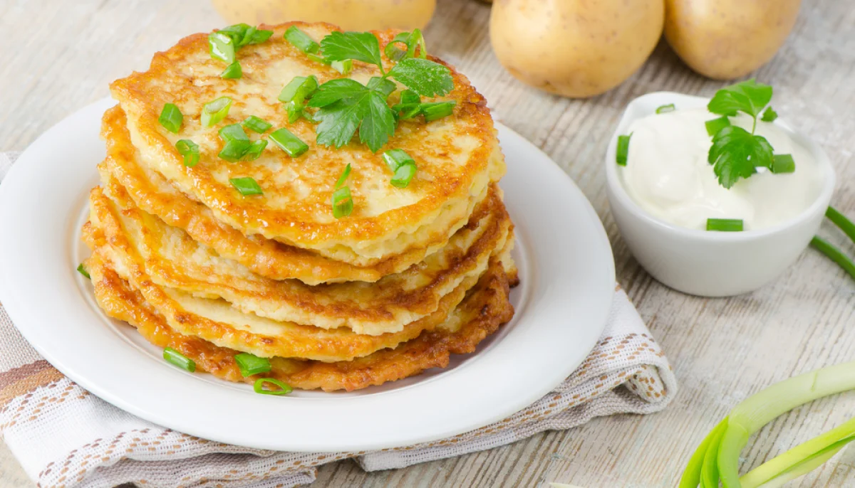 Galettes de pommes de terre et herbes fraîches