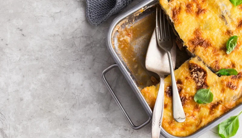 Moussaka recette facile : le plat grec incontournable à préparer sans stress