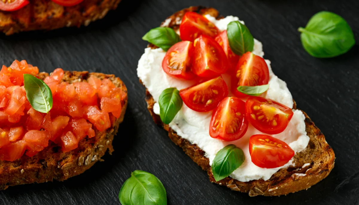 đ„ Tartine grillĂ©e Ă la tomate et ricotta