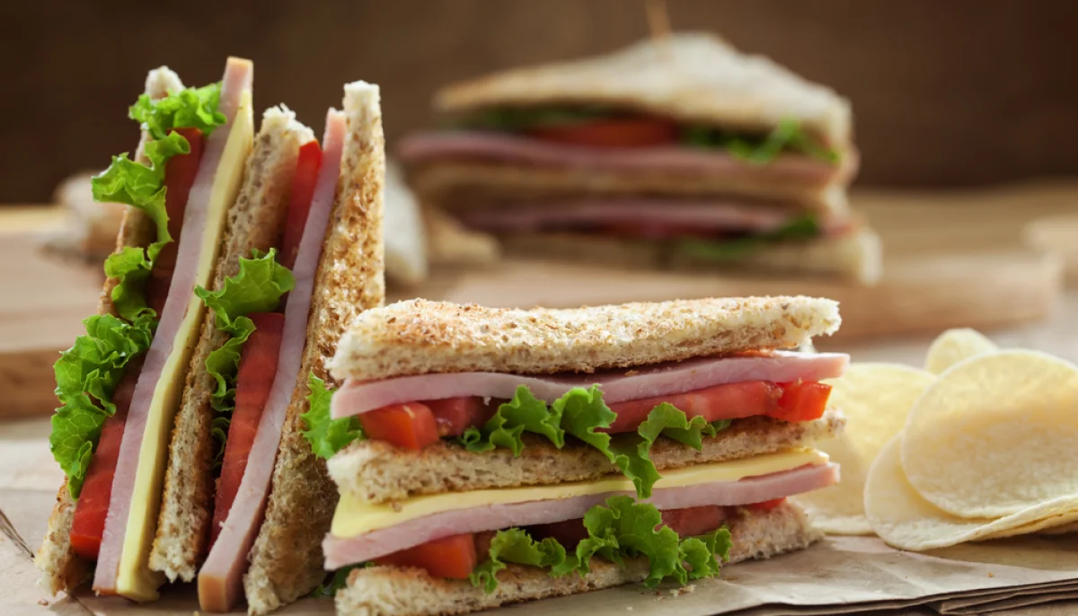 Club sandwich jambon fromage