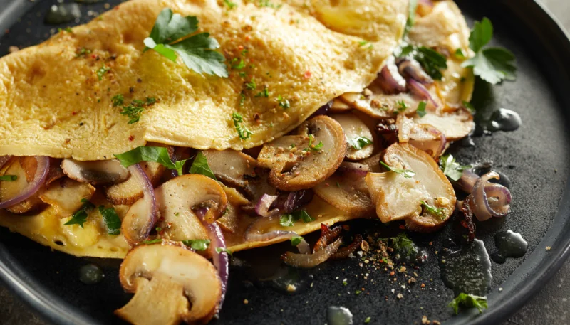 🍳 Omelette aux champignons et persil frais