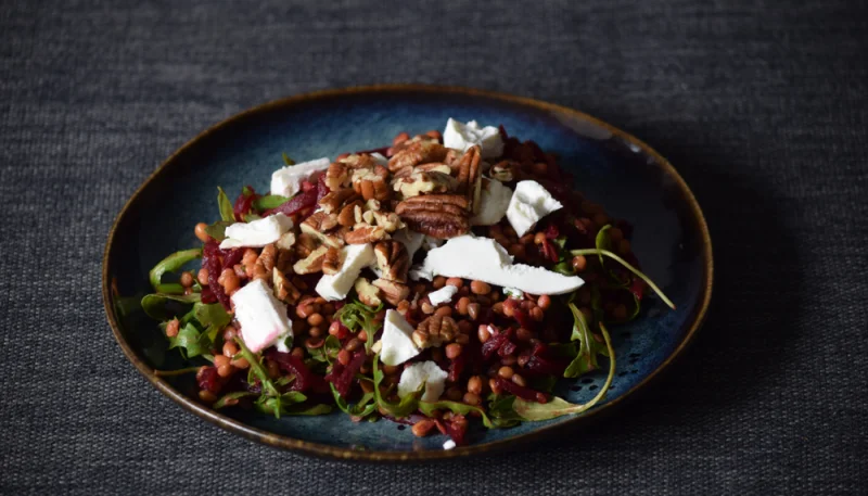 Salade de lentilles au chèvre et noix