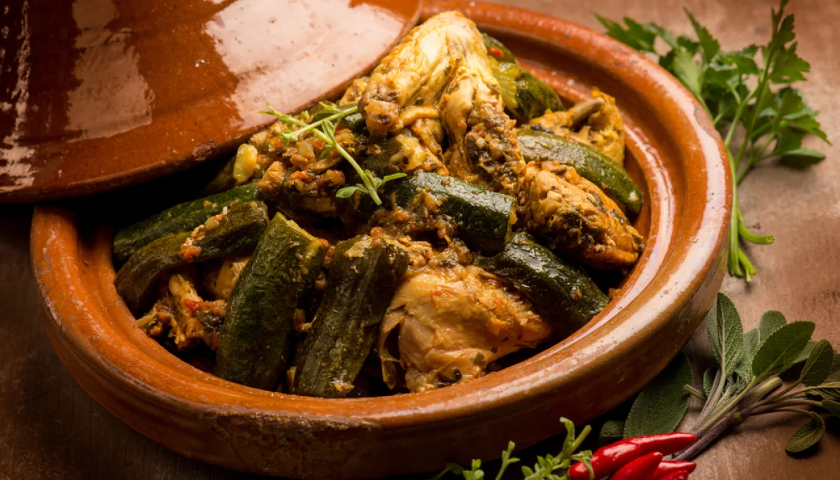 Tajine de poulet aux courgettes