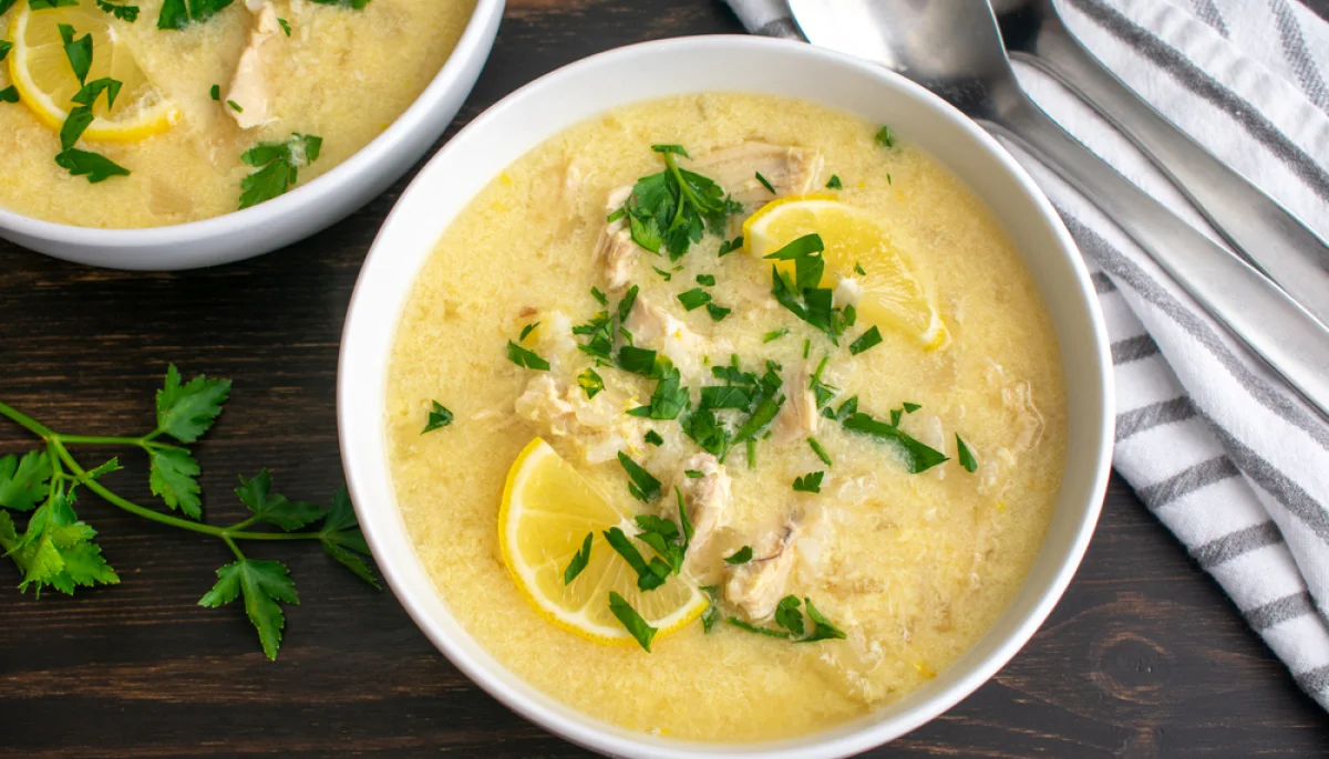 Soupe de poulet au citron et riz – Recette juive traditionnelle