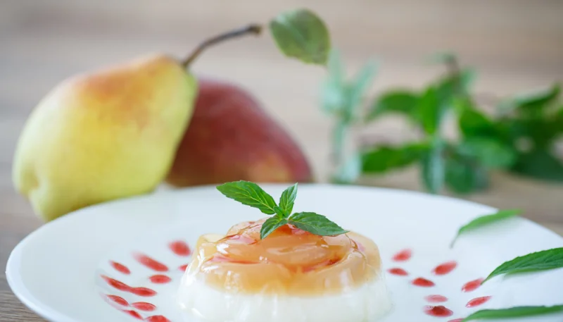 Panna cotta au coulis de poire