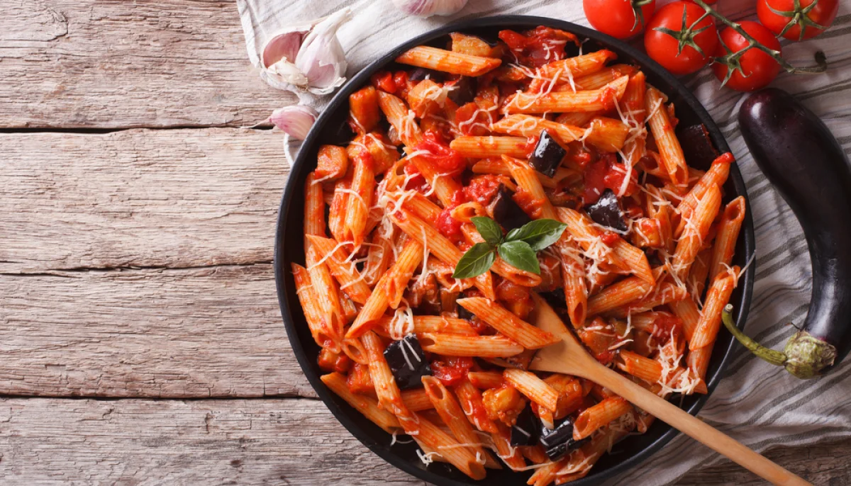 Pâtes aux aubergines et tomates rôties