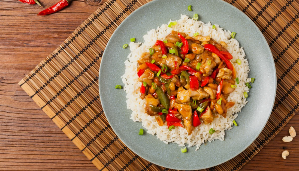 Poulet aux poivrons et riz rapide