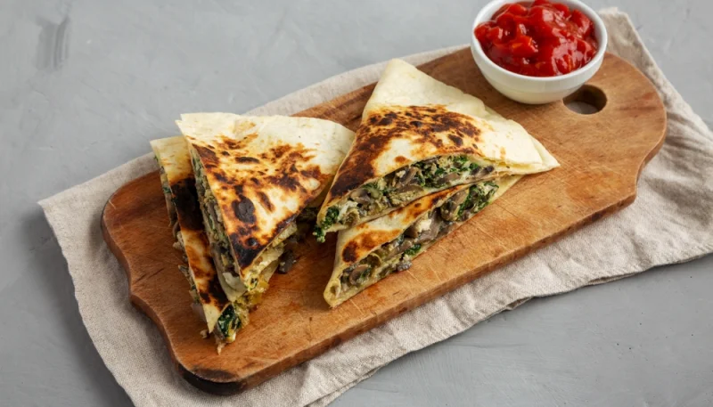 Quesadillas épinards et mozzarella